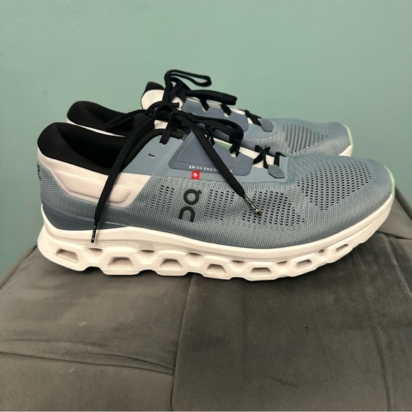 On Cloudstratus 3 Wash Metal
3MD30111504 Speedboard Men's
Running Shoes SZ 11.5 - Picture 2 of 15